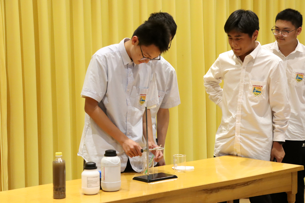 81d6da770684491f849b44131f80af4c.jpg 81d6da770684491f849b44131f80af4c.jpg