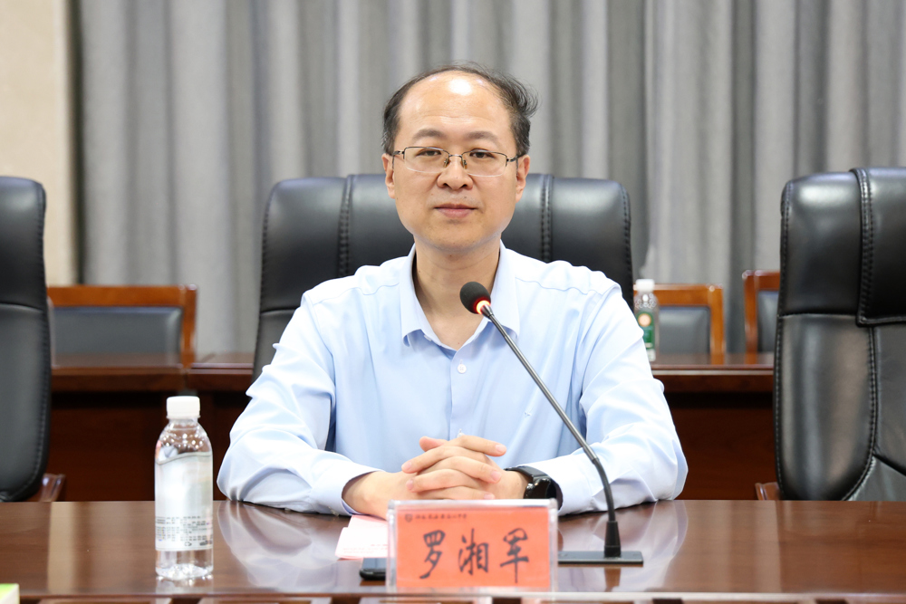 96e11a09ac224e2cbf59a8fe5c931c0e.jpg 96e11a09ac224e2cbf59a8fe5c931c0e.jpg