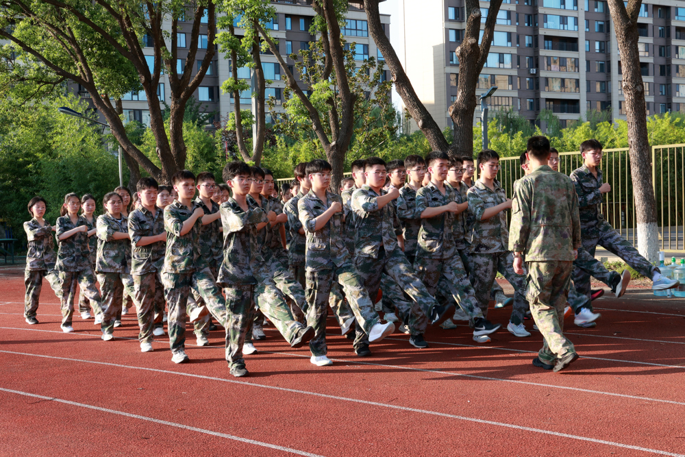 8b7596be4c764ee297b47d827237192b.jpg 8b7596be4c764ee297b47d827237192b.jpg