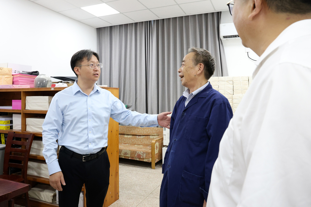 0cf758d6ea6d4a31967467ce1176a408.jpg 0cf758d6ea6d4a31967467ce1176a408.jpg