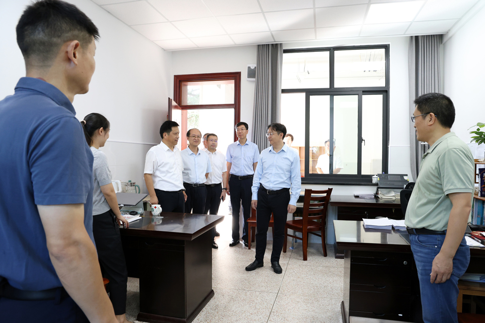 ca49cc9dd4004be797c0299957137f4a.jpg ca49cc9dd4004be797c0299957137f4a.jpg