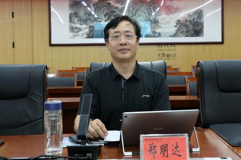 9e81579211da4e3b8539064b39c0f432.jpg 9e81579211da4e3b8539064b39c0f432.jpg