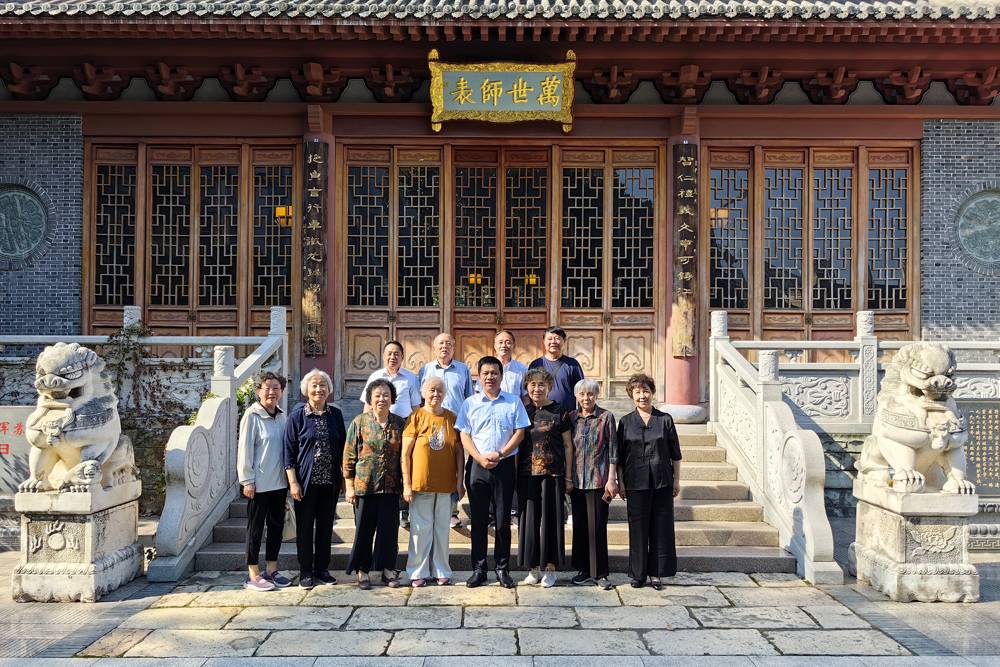 f08d9fc6624944c9ba53f9ddacd839a1.jpg f08d9fc6624944c9ba53f9ddacd839a1.jpg