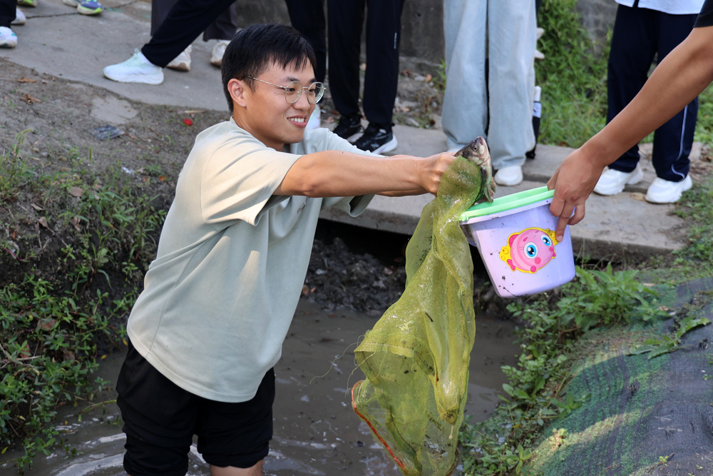 593dae3f6bcd490292ce5a7337d21880.jpg 593dae3f6bcd490292ce5a7337d21880.jpg