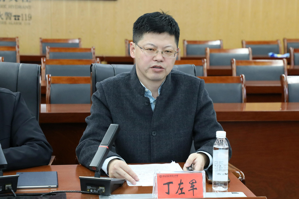 196c2d5213dc405aaff6c95f6940fc19.jpg 196c2d5213dc405aaff6c95f6940fc19.jpg