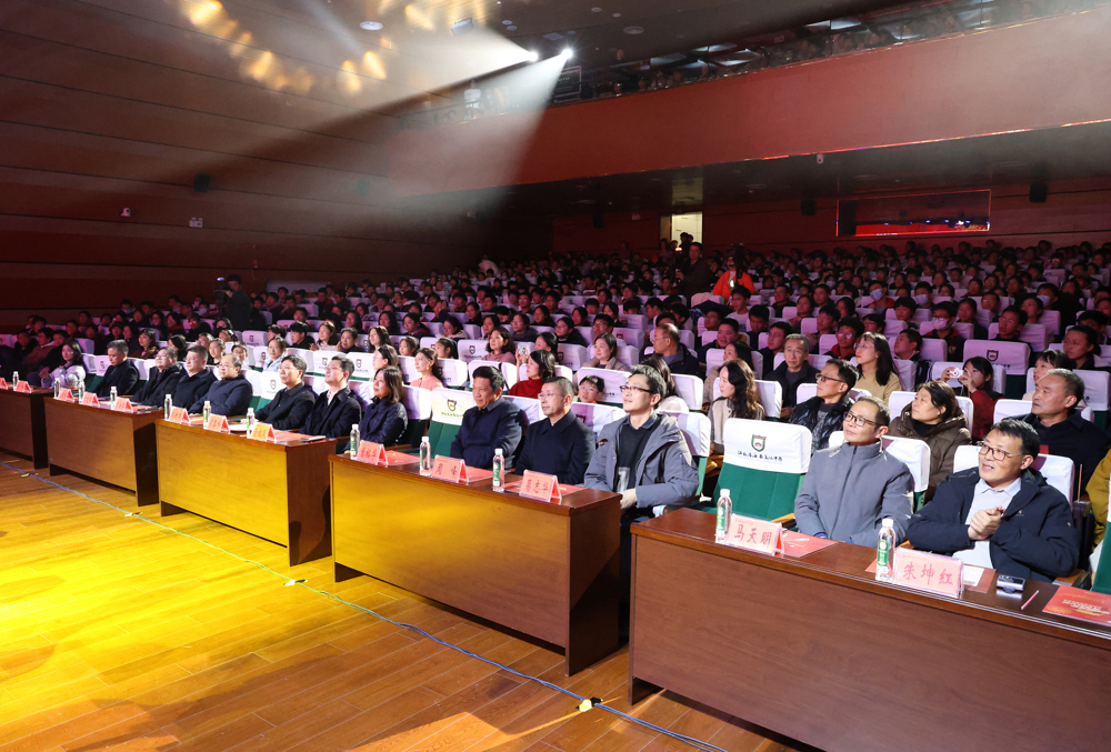 9eee400dfff341c2a93eede38274ac5c.jpg 9eee400dfff341c2a93eede38274ac5c.jpg