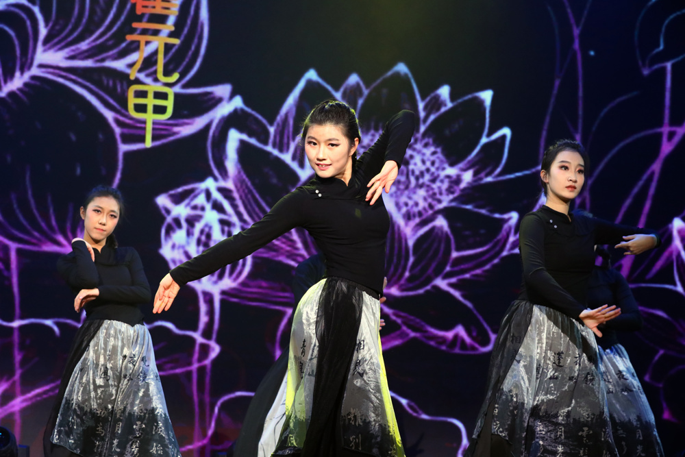 b112e4f3c20546ca872325c4f1fe1ae2.jpg b112e4f3c20546ca872325c4f1fe1ae2.jpg