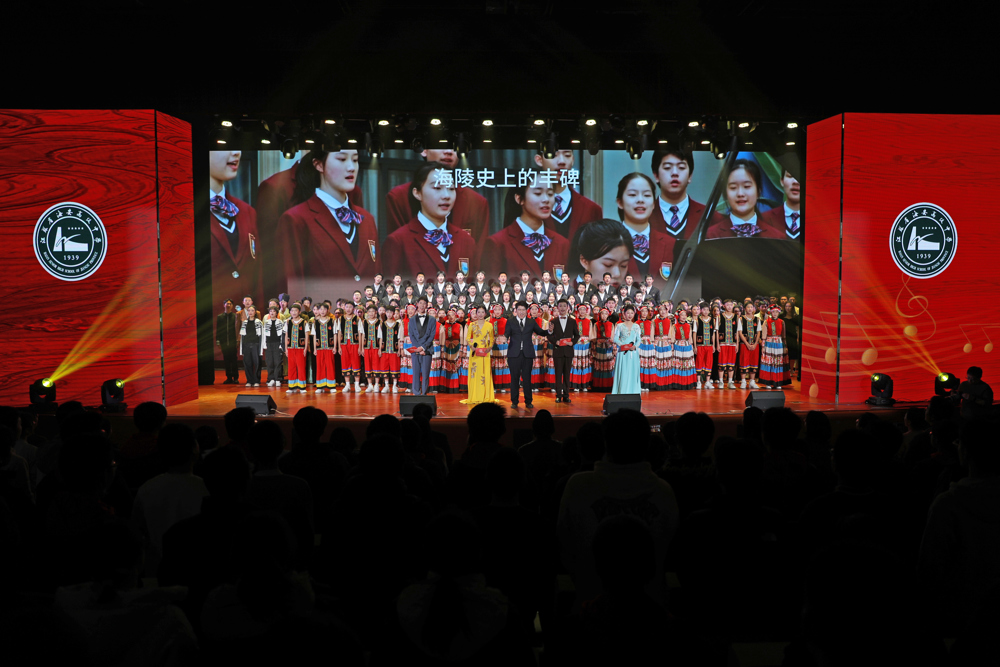 f2731281037547b18f8f771fda5eeaf6.jpg f2731281037547b18f8f771fda5eeaf6.jpg